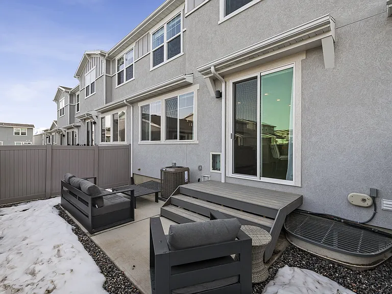 Viviano at Riverton — Photo 59