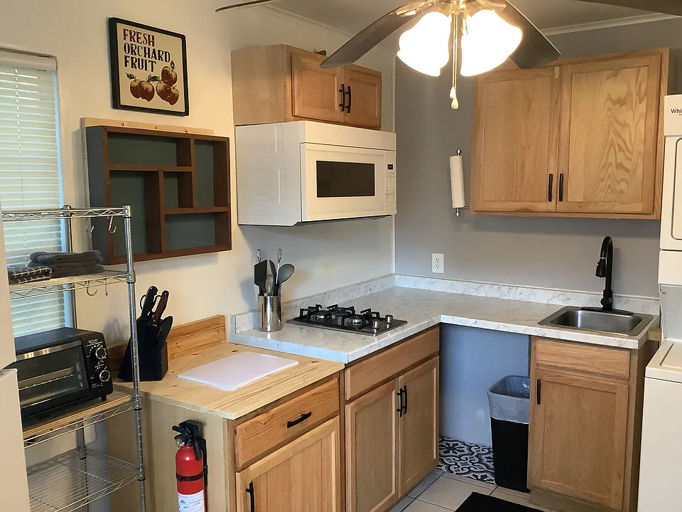 Equipped kitchen
