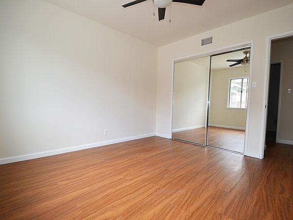 4th image of 3214 W 178th St