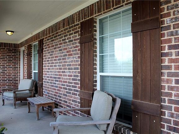 2nd image of 1904 Mary Ann Ln
