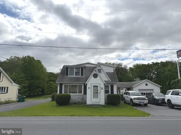 67 Fairfield St, Carlisle, PA 17013