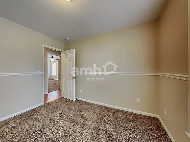 2645 Wynbrook Dr — Photo 14