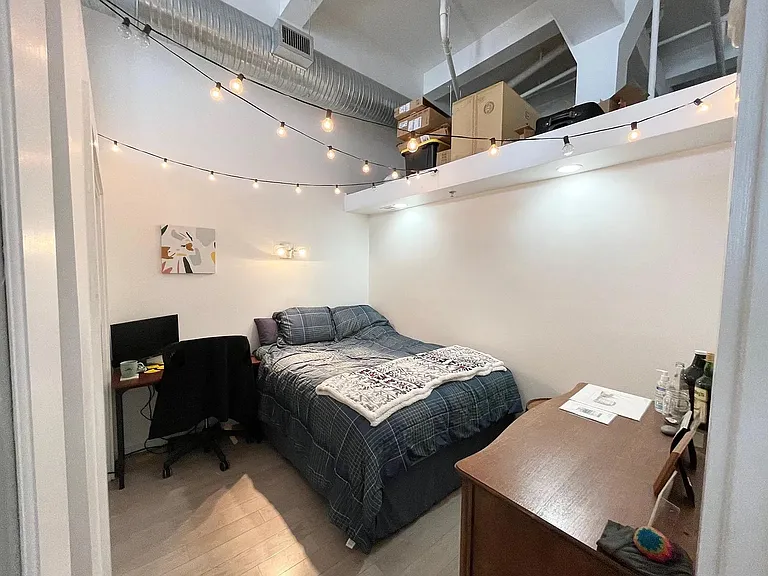 726-28 Market St #405 — Photo 24