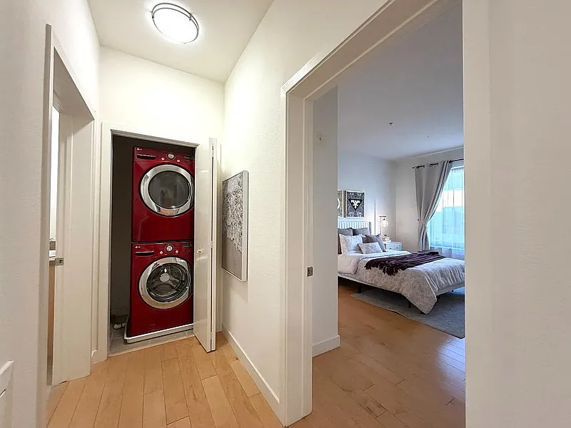 1 bed, 1.0 bath, 859 sqft, $1,800 — Photo 4