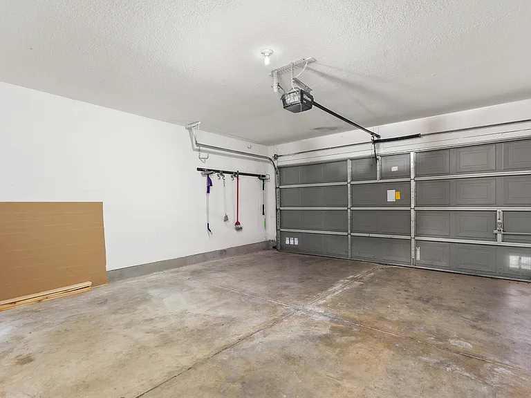 5406 Tomas Cir — Photo 34