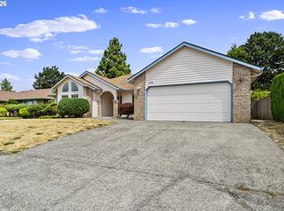 2730 NE Roberts Ave, Gresham, OR 97030