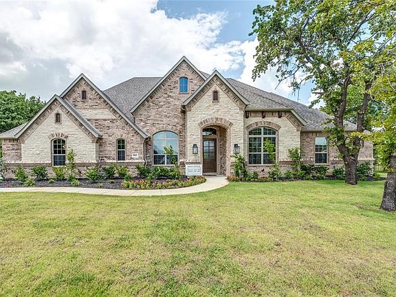 2nd image of 8804 Albero Ln