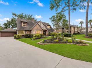 13407 Vestavia Ct, Houston, TX 77069