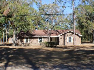 59 Dana Dr, Jesup, GA 31545