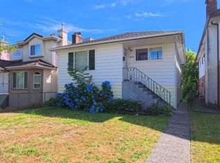 3416 Monmouth Ave, Vancouver, BC V5R 5R9