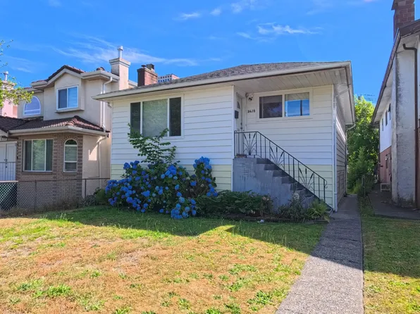 3416 Monmouth Ave, Vancouver, BC V5R 5R9