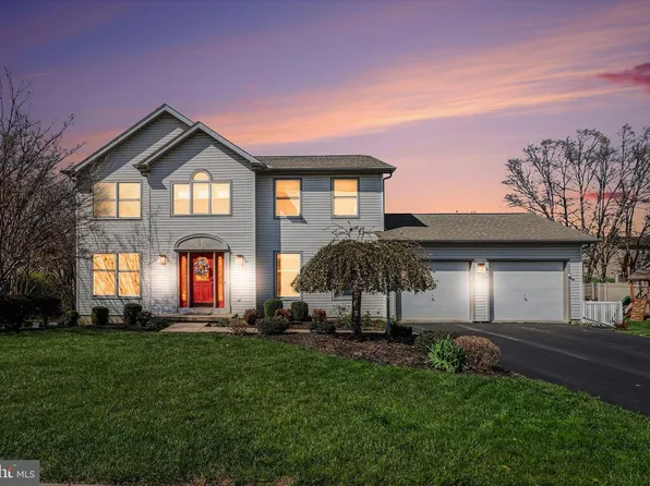 6126 Chatham Ct, Harrisburg, PA 17111