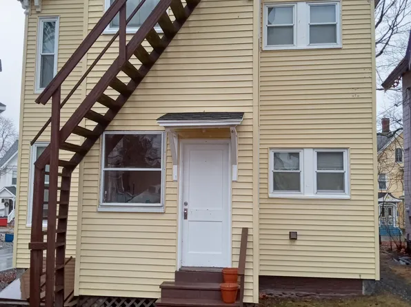 59 High St #1, Old Town, ME 04468