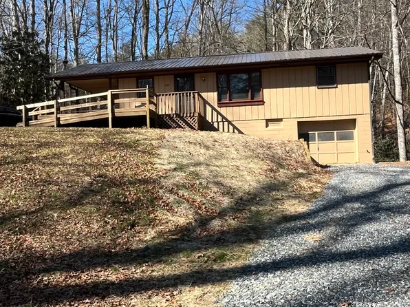 267 Bryson Rd, Brevard, NC 28712