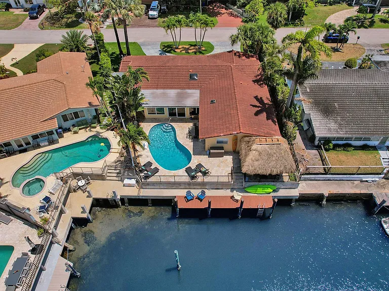 2051 Coral Reef Dr — Photo 45