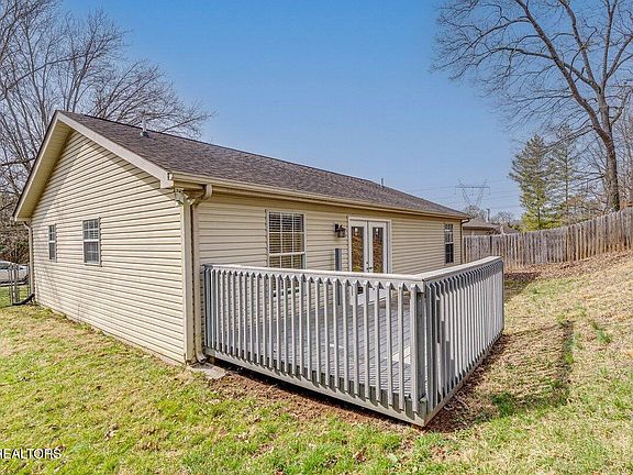 4th image of 7662 Trey Oaks Ln