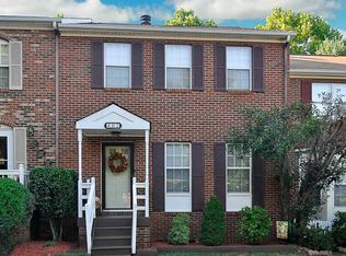 402 Wynridge Dr, Charlottesville, VA 22901