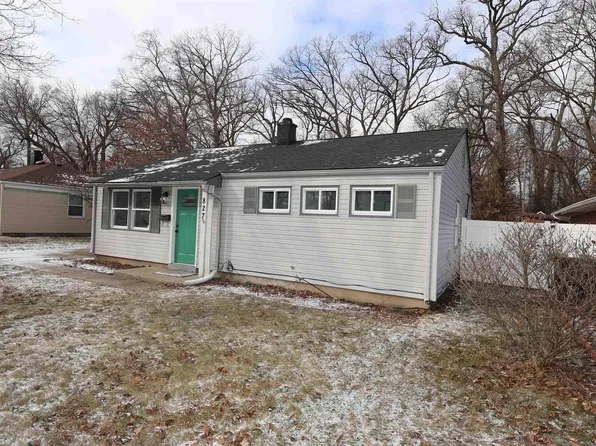 827 Woodcliff Dr, South Bend, IN 46615