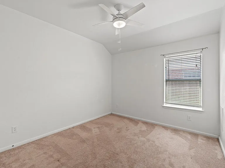 7113 Cromarty Cv — Photo 21