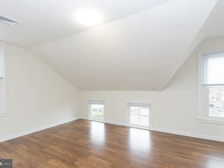 431 Main St #2 — Photo 13