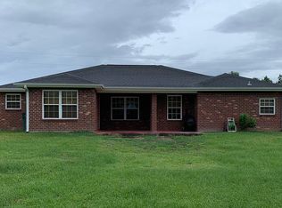 203 Sugar Ln, Leesville, LA 71446