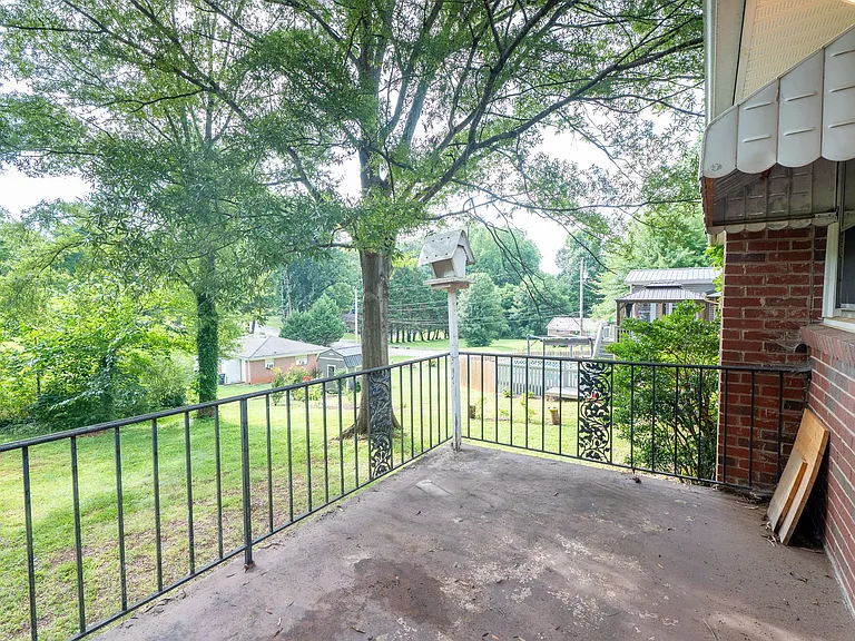 846 Crestway Dr — Photo 12