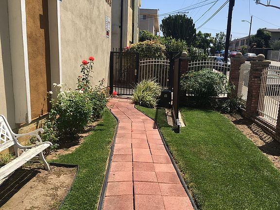 3rd image of 833 Victor Ave APT 07