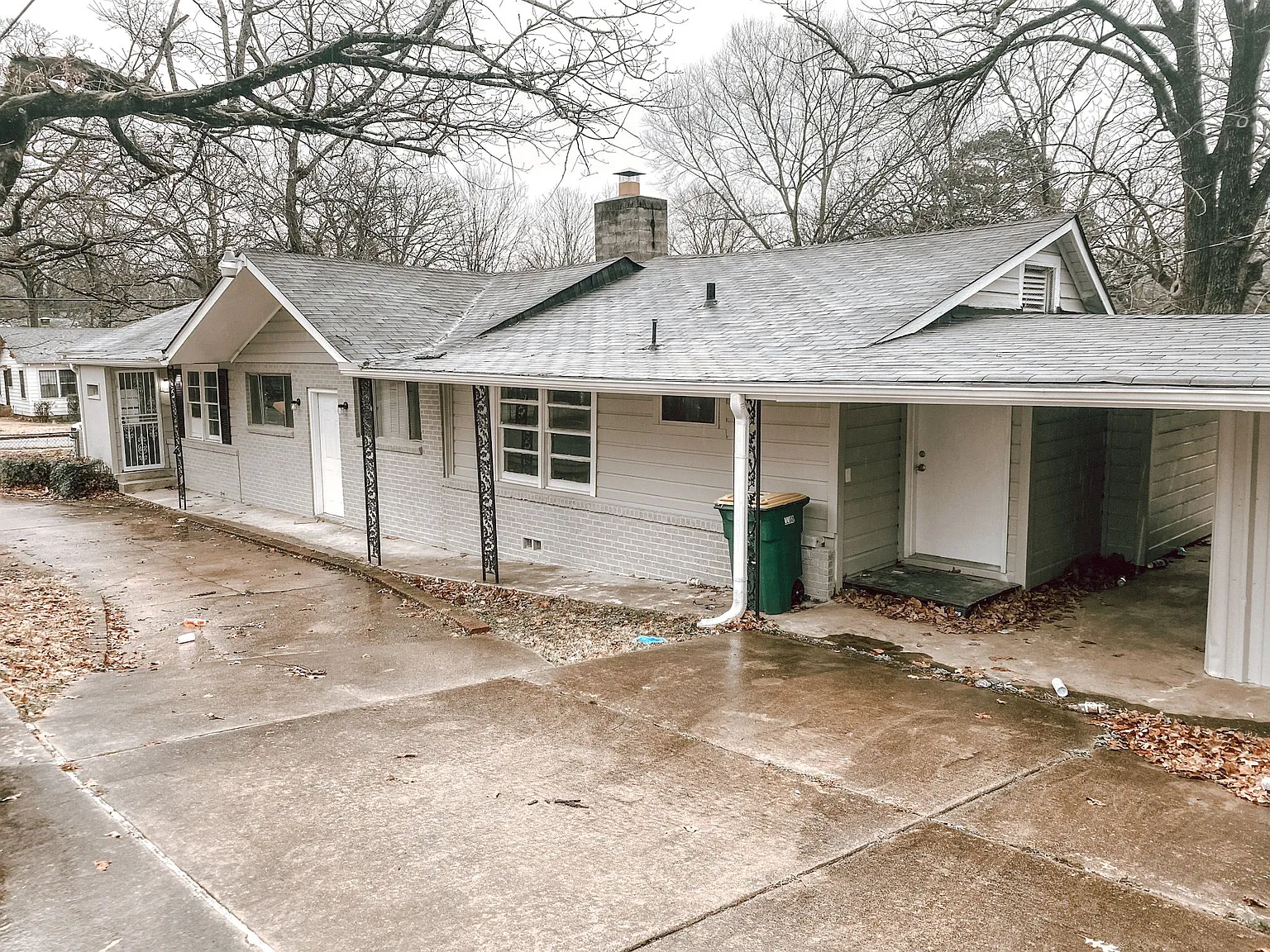 Coming Soon: Charming 3-Bed, 2-Bath Town Home! — Photo 2
