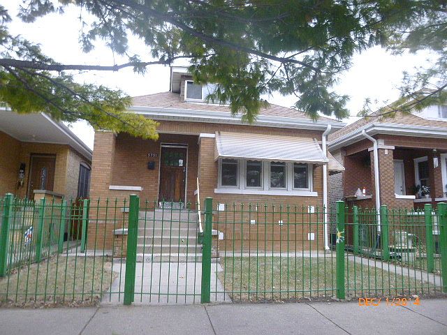 1st image of 5751 S Richmond St
