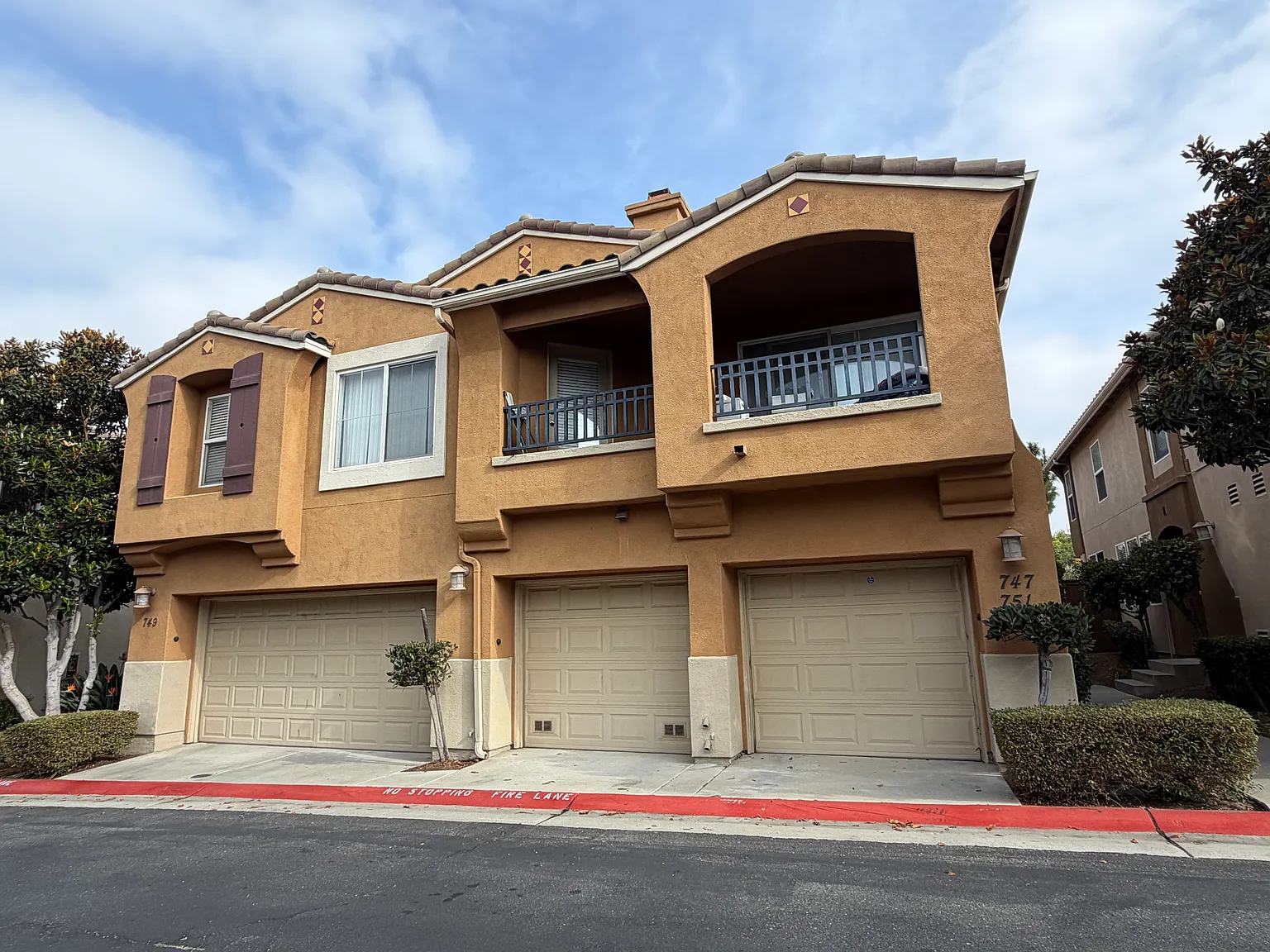 2 bed, 2.5 bath, 1194 sqft, $2,900 — Photo 1