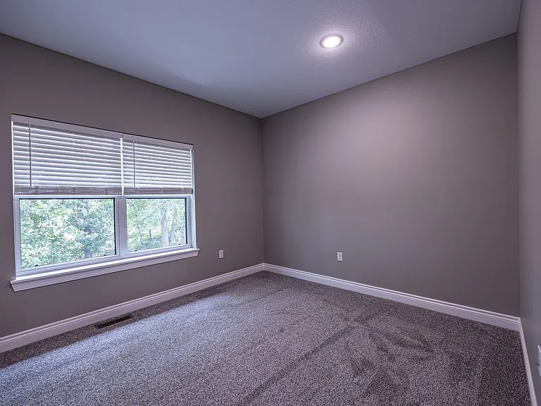 1212 William Pl — Photo 11