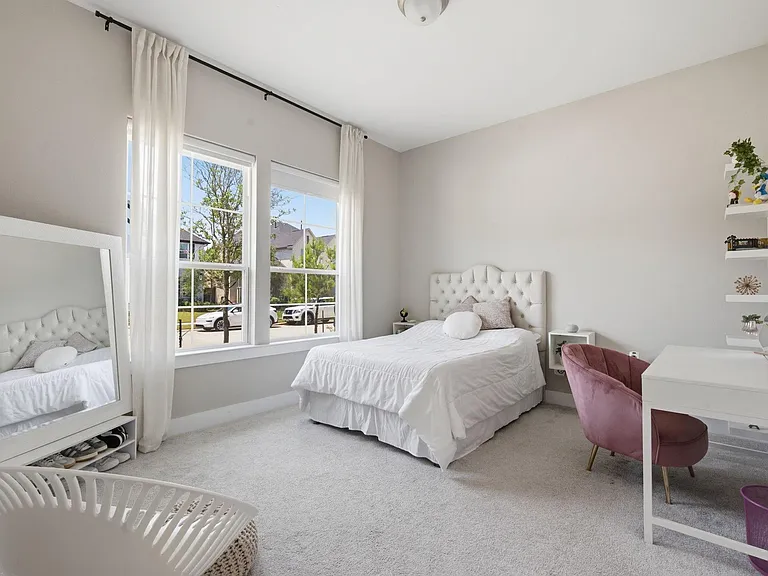 28065 Willow Glen Dr — Photo 24