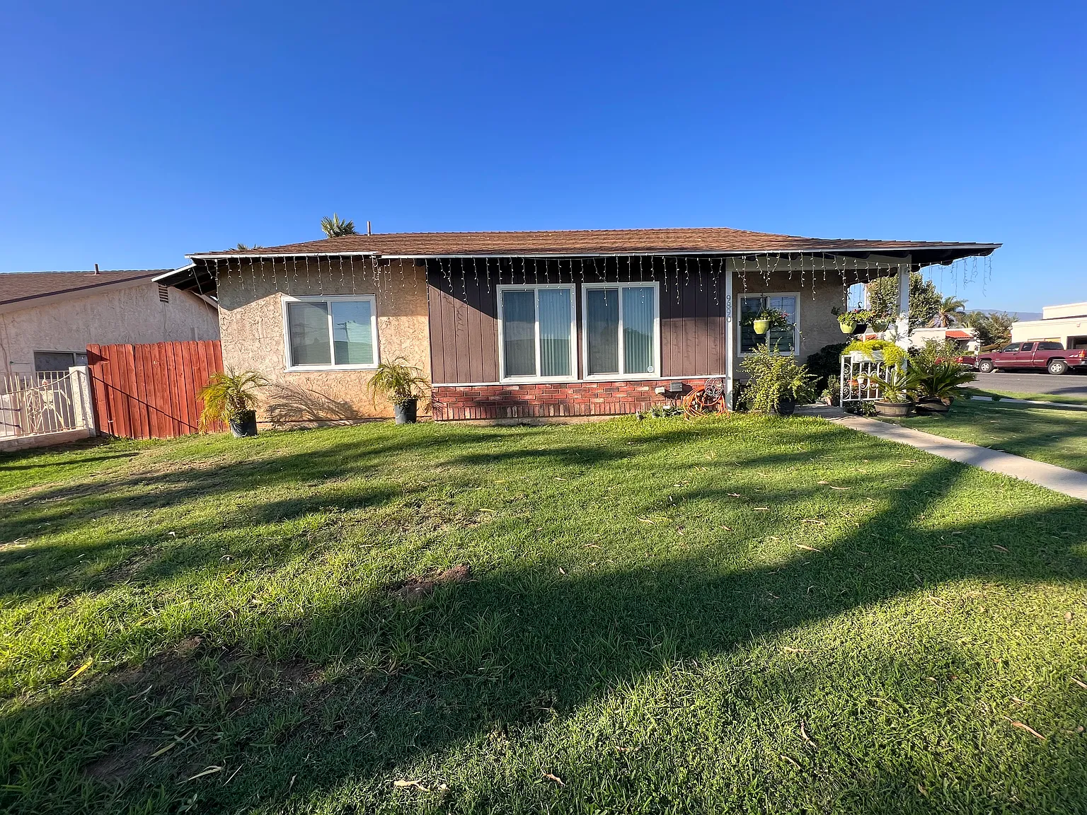 3 bed, 1256 sqft, $3,250 — Photo 2