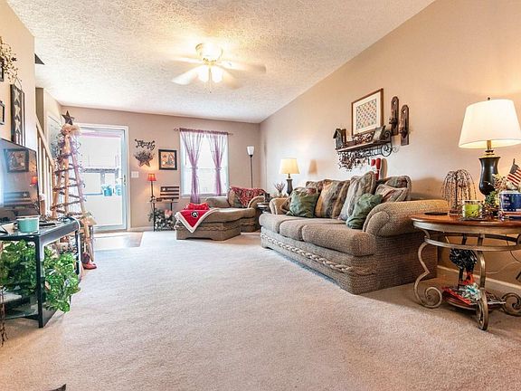 4th image of 284 Beaverview Dr #284