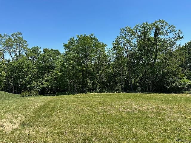 1st image of 154 Applewood Dr
