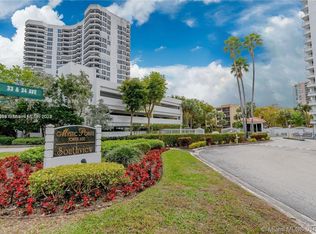 3400 NE 192nd St APT 412, Aventura, FL 33180