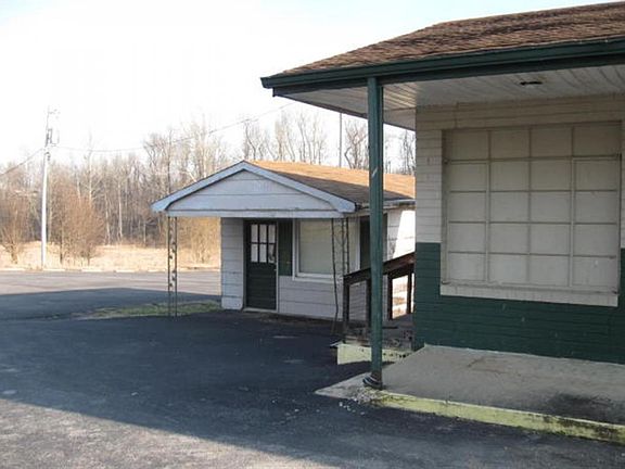 3rd image of 5045 Us Highway 62 W