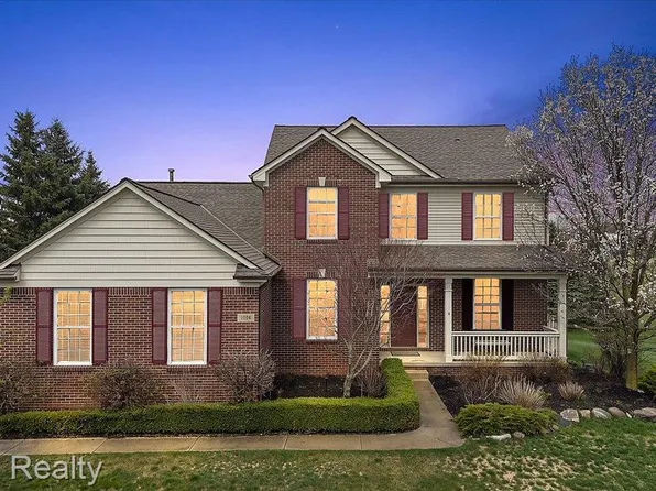 1014 Chelsea Blvd, Oxford, MI 48371