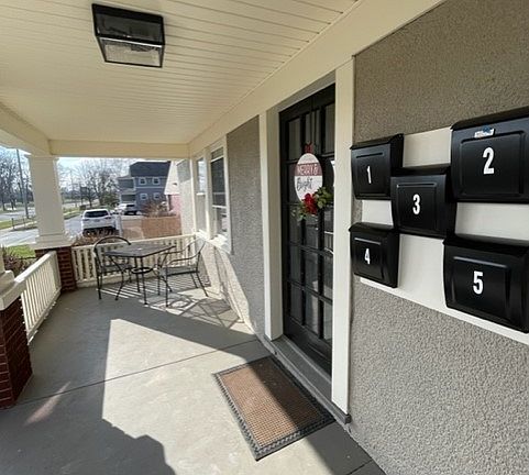 2nd image of 4121 S Dixie Dr #3