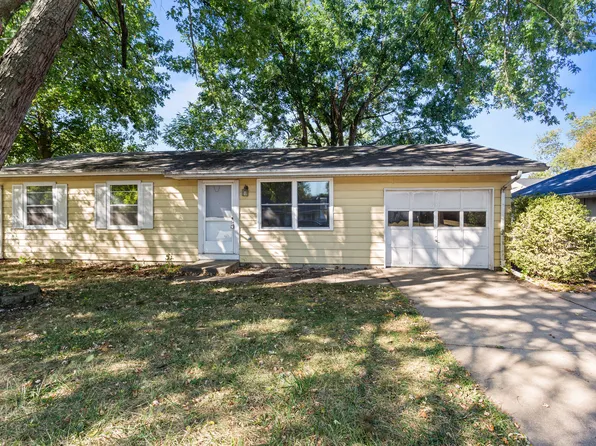 905 S Duncan Rd, Champaign, IL 61821