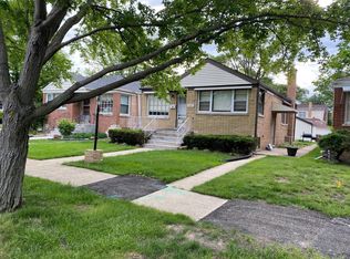 2307 S 11th Ave, North Riverside, IL 60546