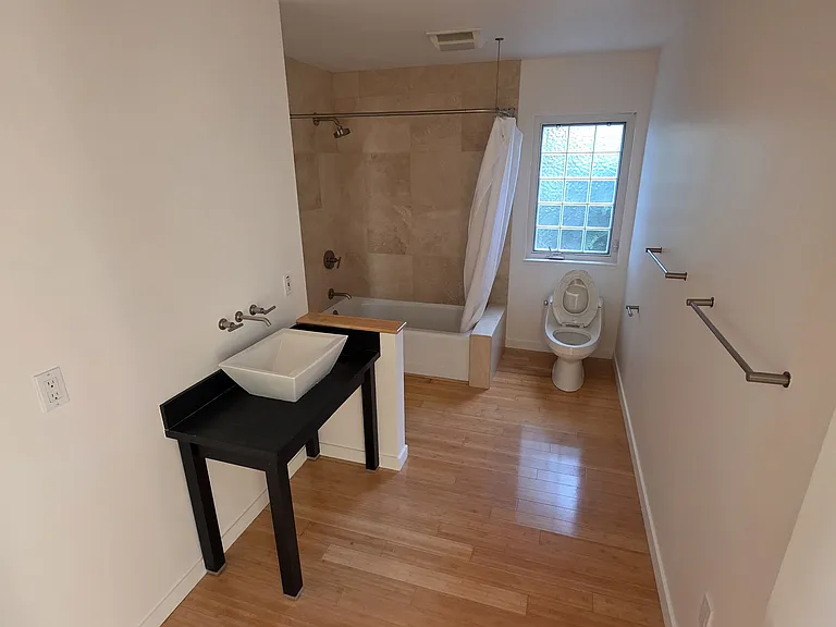 118 Hacienda Dr — Photo 32