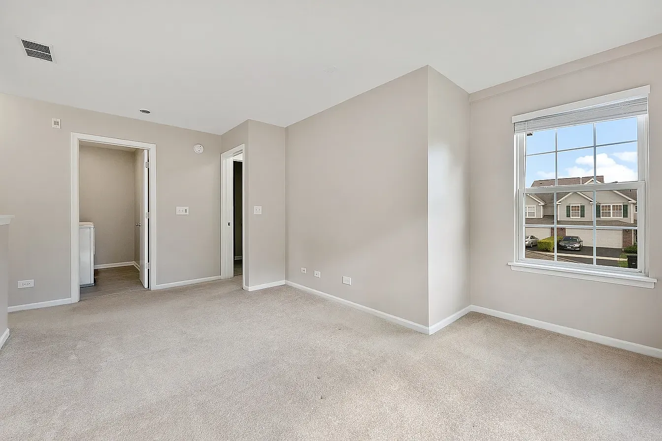 2 bed, 2.5 bath, 1610 sqft, $2,600 — Photo 2