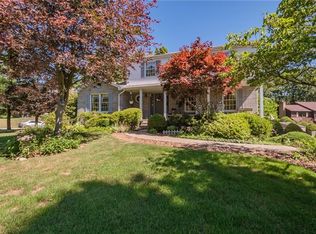741 Heathergate Dr, Pittsburgh, PA 15238