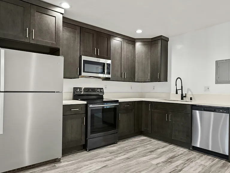 451 Coronado Ter #4 — Photo 3