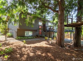 3227 NE 103rd St, Seattle, WA