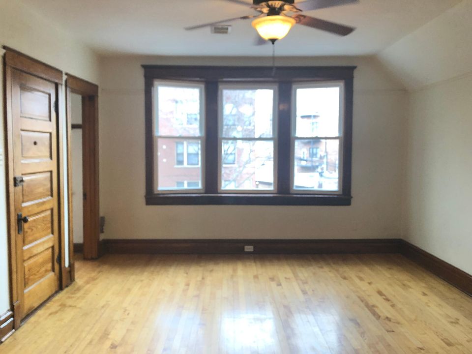1st image of 2121 W Berteau Ave
