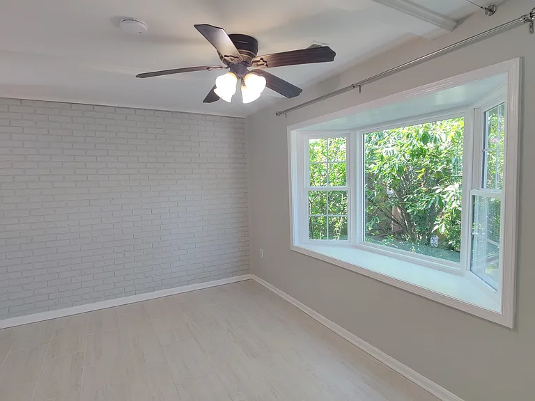 8120 Larkin Ln — Photo 6