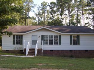 208 Breezy Bay Cir, Gilbert, SC 29054