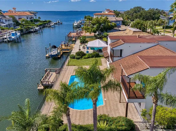 4922 W BAY WAY PLACE, TAMPA, FL 33629